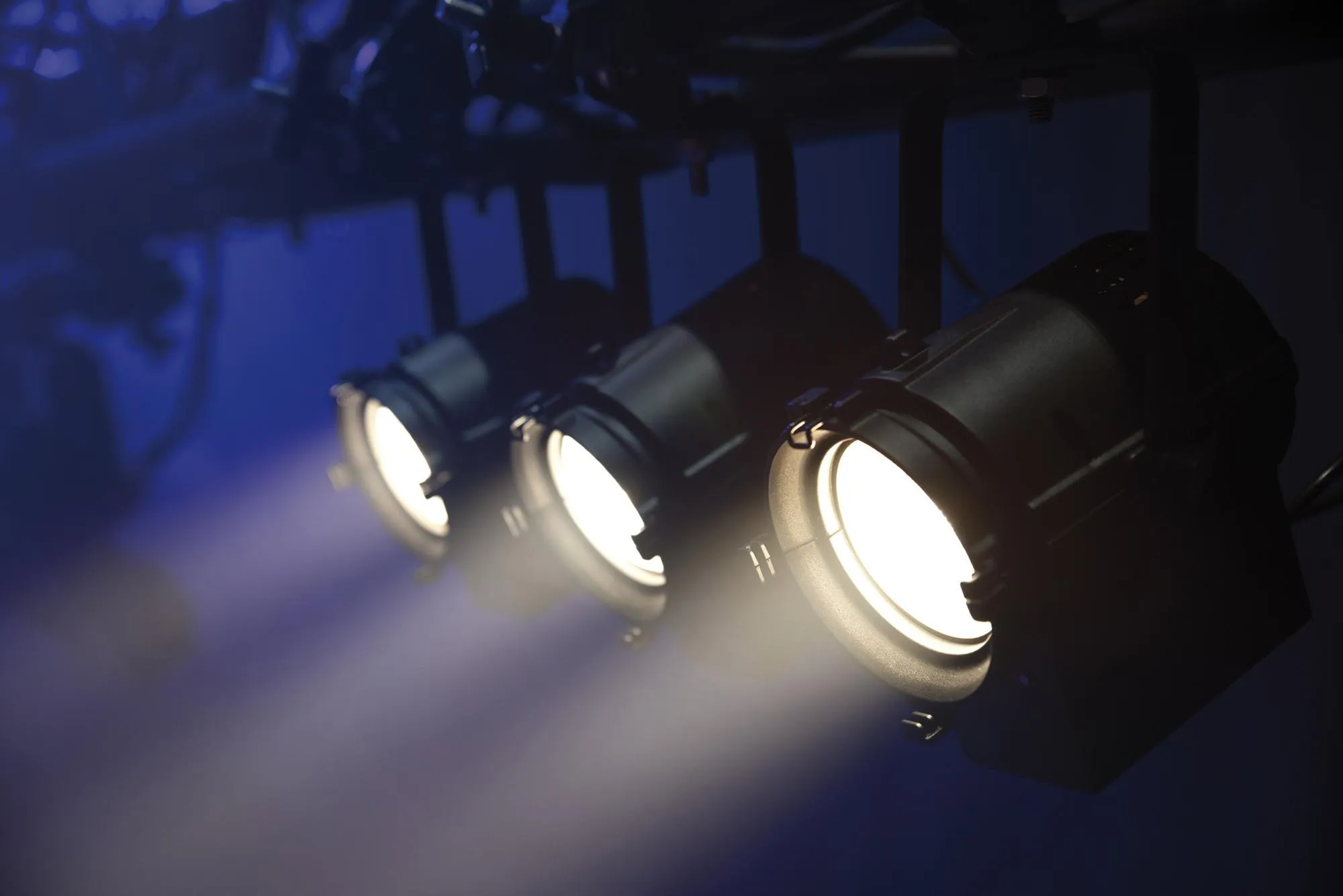 Showtec Performer Fresnel Mini 30W 3100K DDT