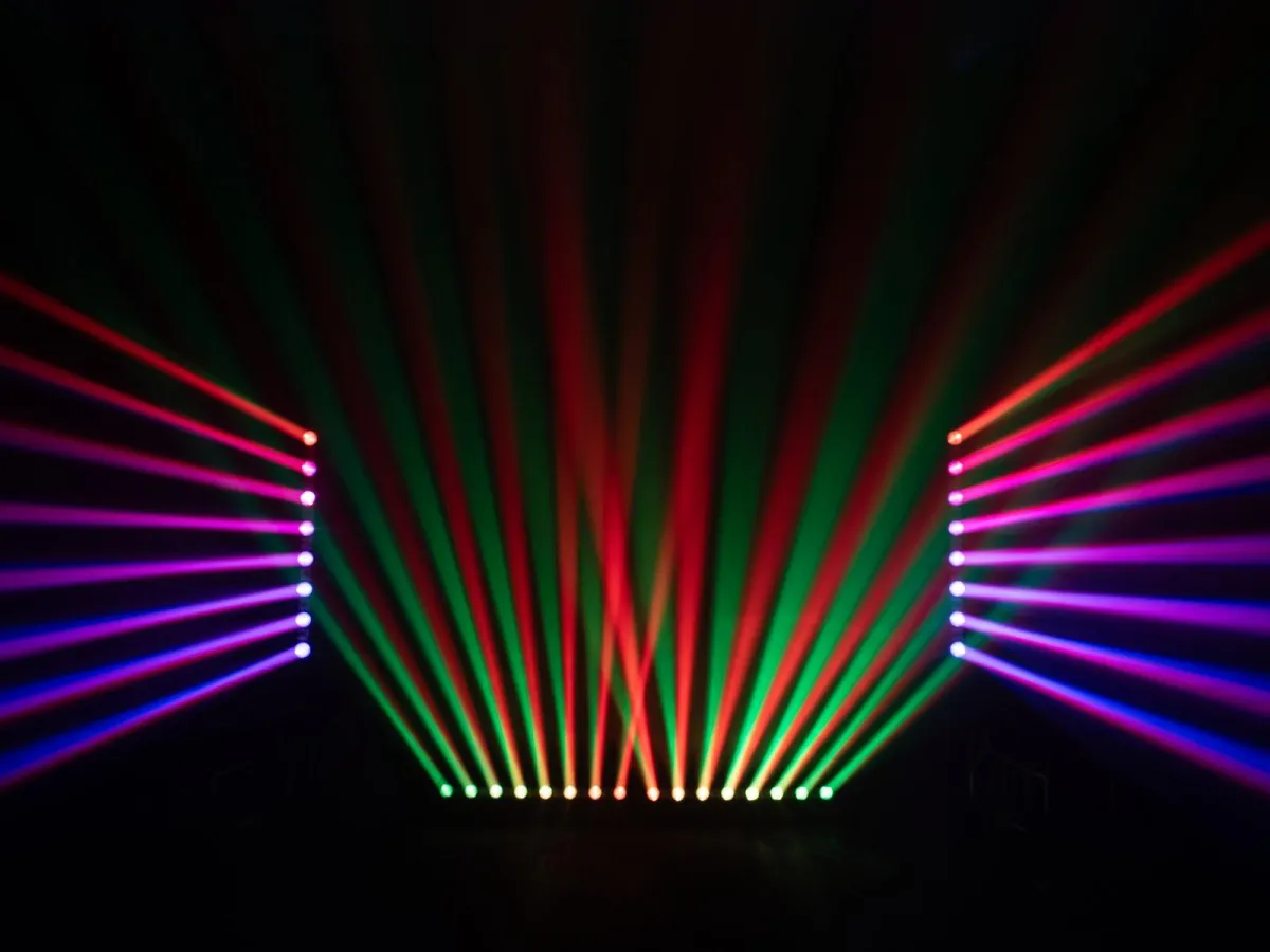 Eurolite LED BAR-8 Swing QCL bar