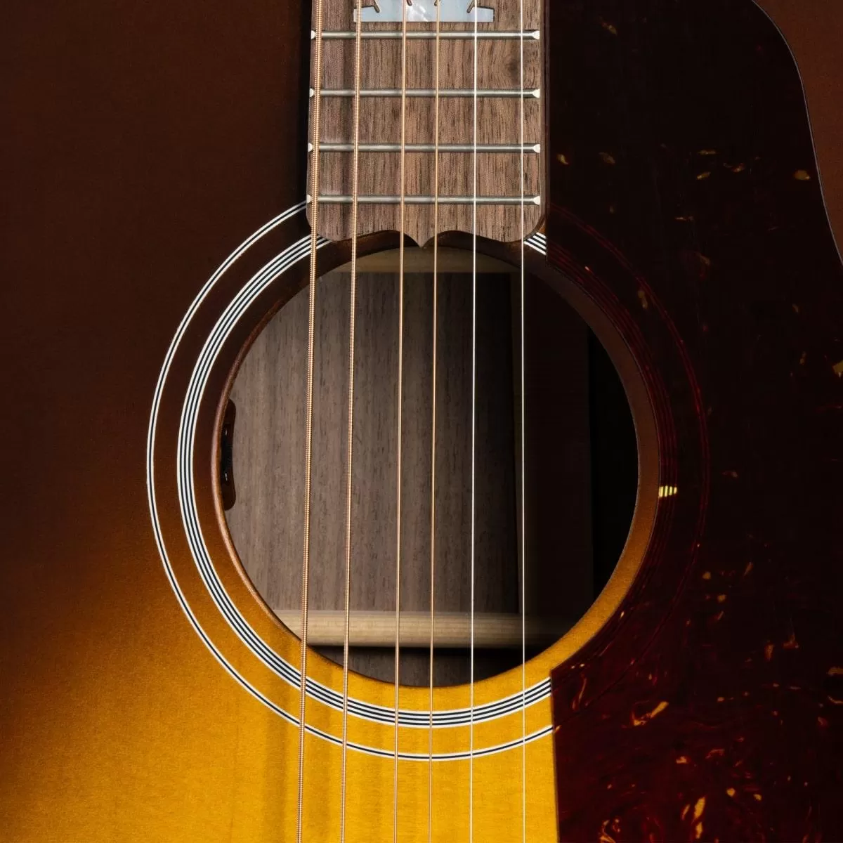 Gibson SJ-200 Studio Walnut Satin Walnut Burst