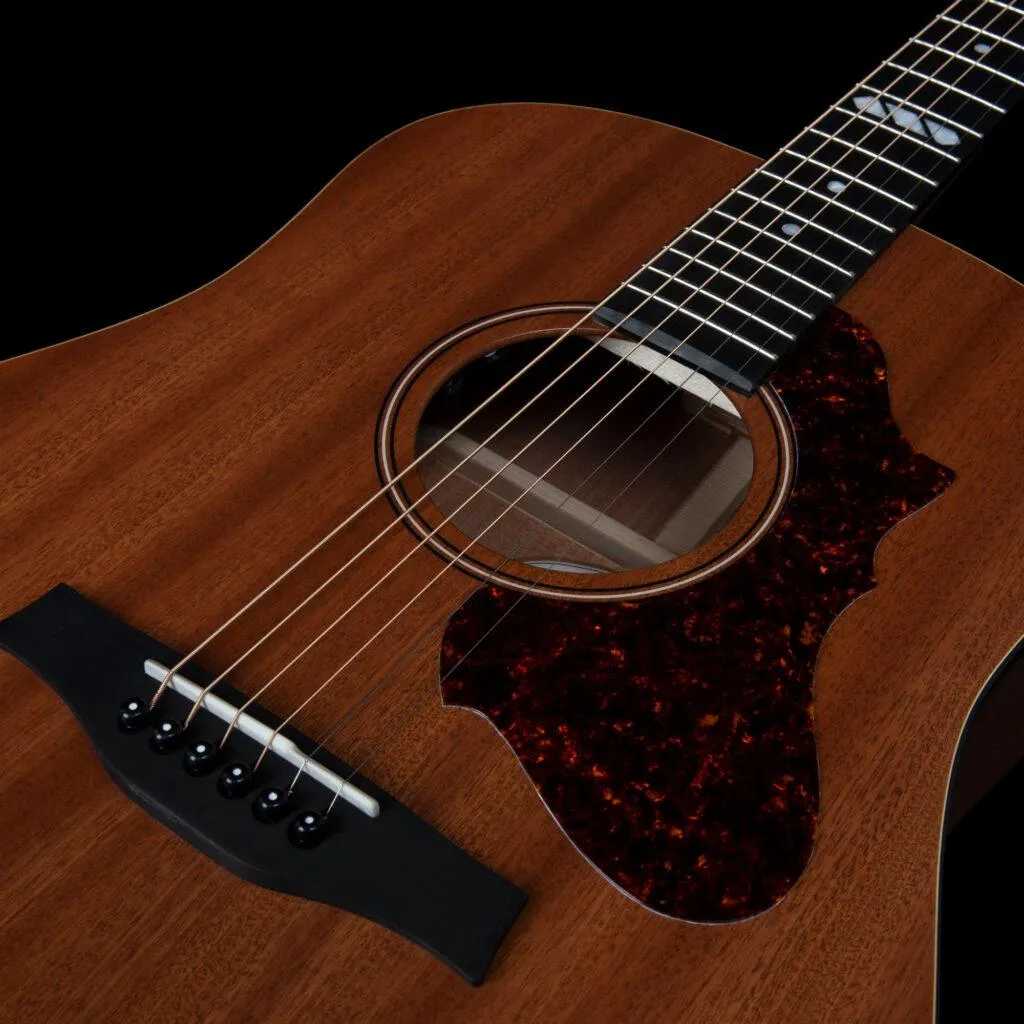 Godin Metropolis Composer Element