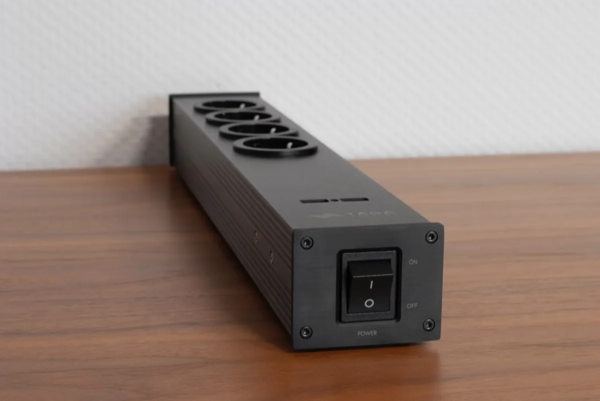 Taga Harmony PF-400USB Black
