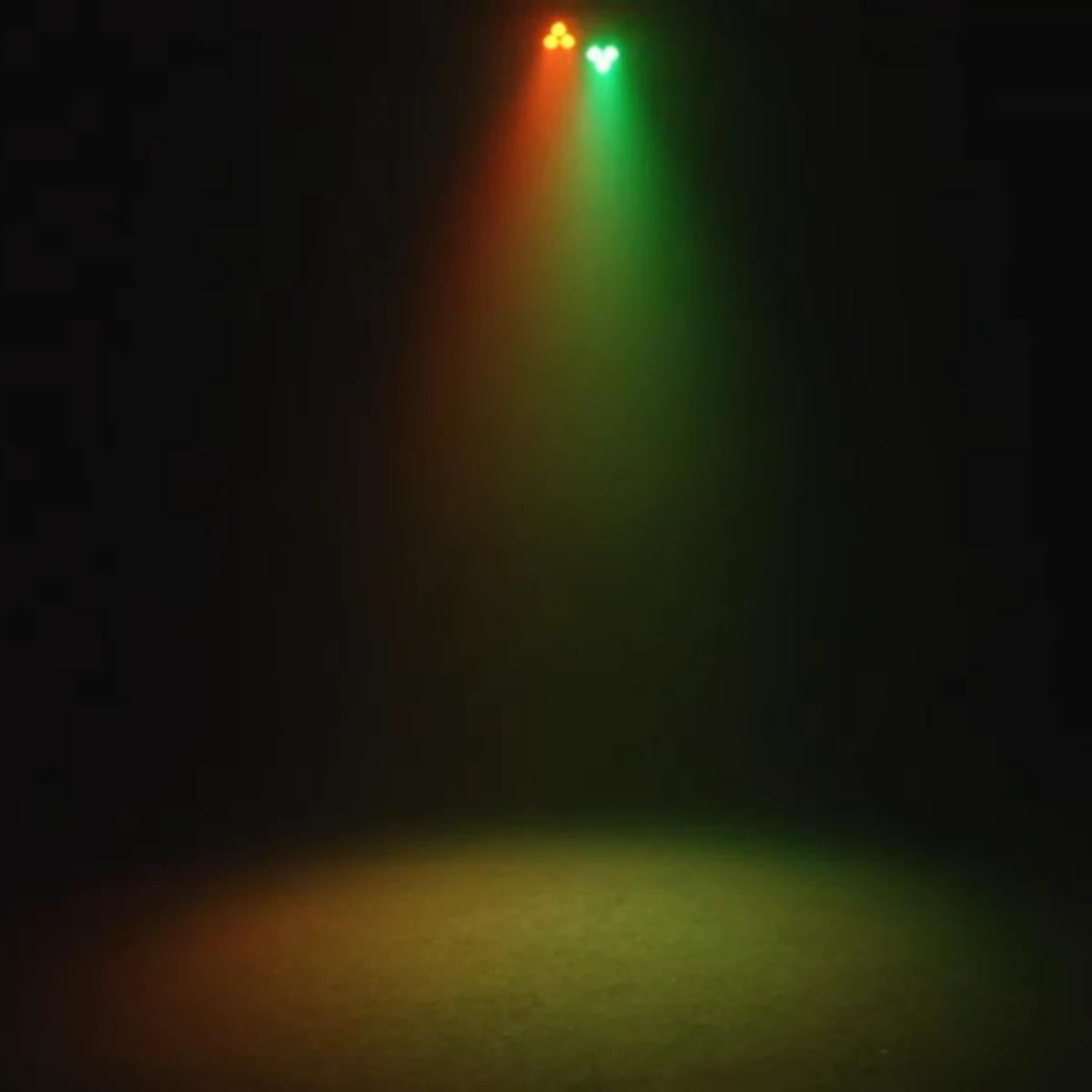 Light4me Party Par 18x10W RGBW