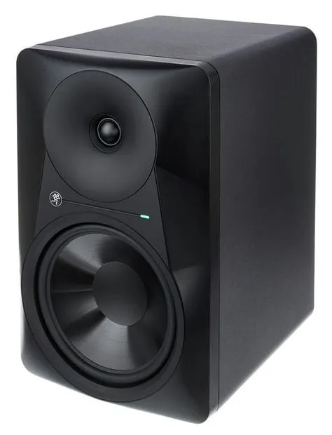 Mackie MR824